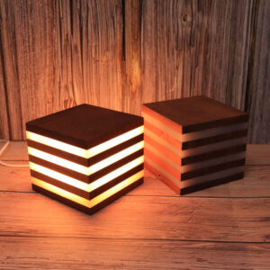 Simple Feedback Gift Office Decoration Lamp